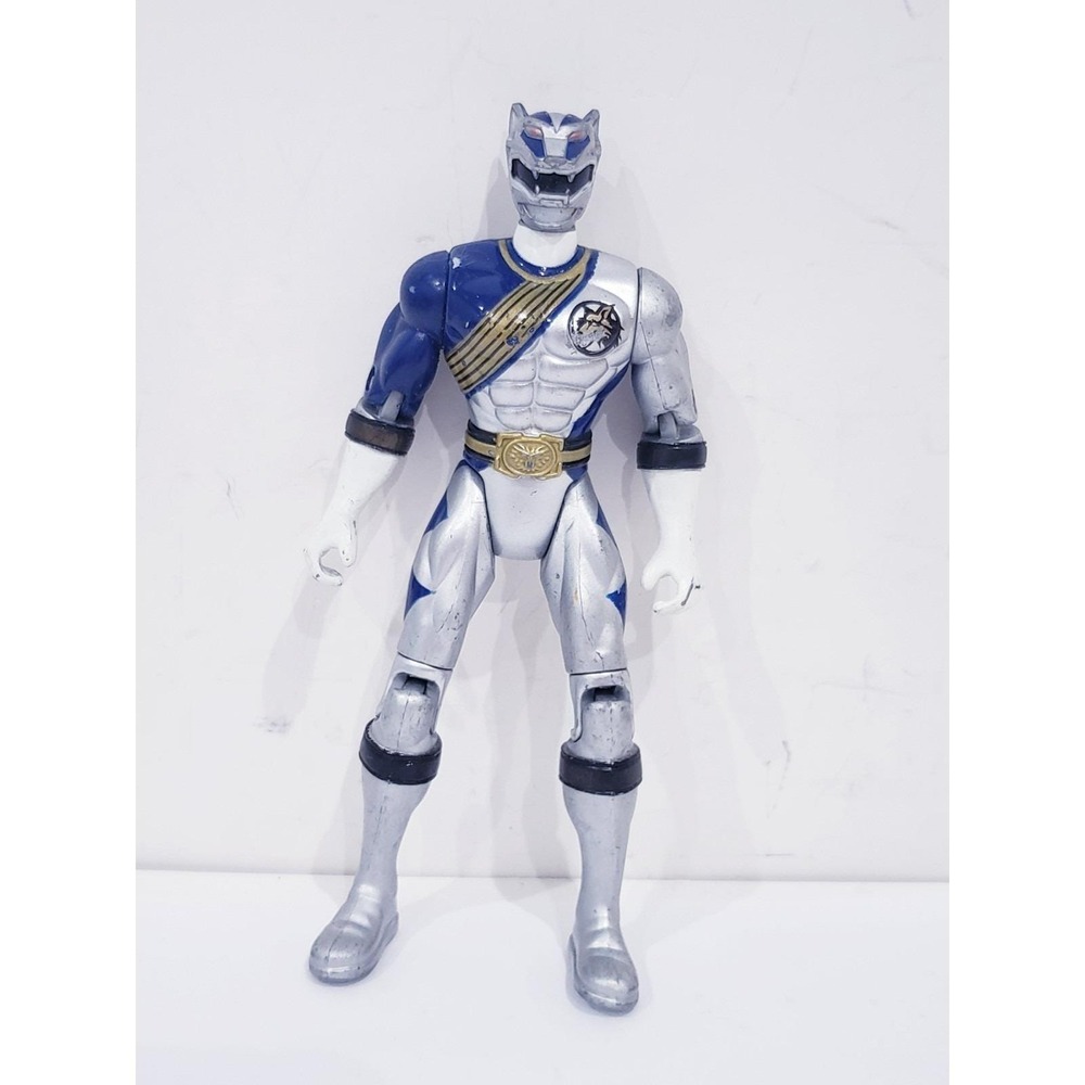 2001 Bandai Silver Lunar Wolf Power Ranger Figure